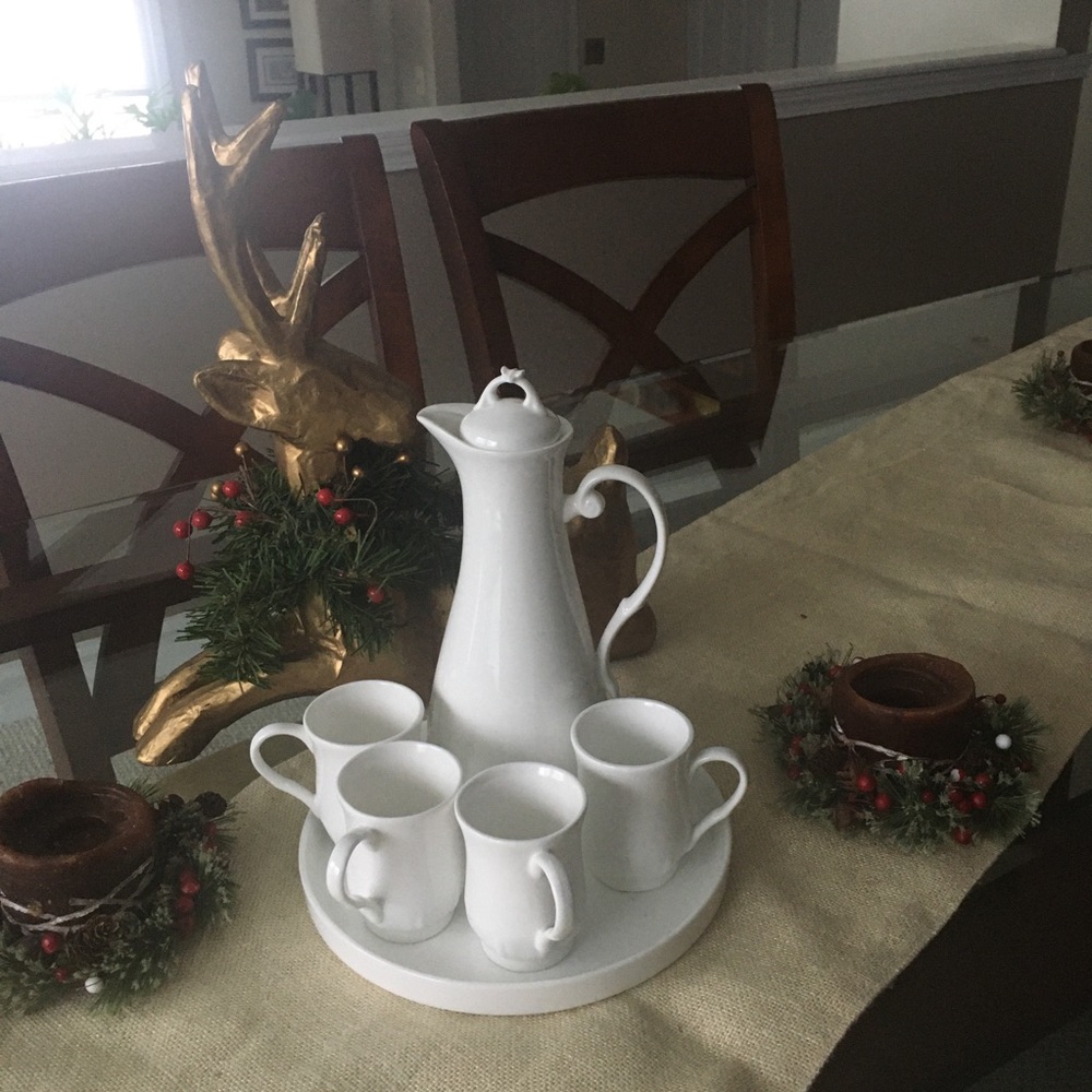 LILLIAN VERNON White Pitcher Cups Set for Espresso or Hot Chocolate